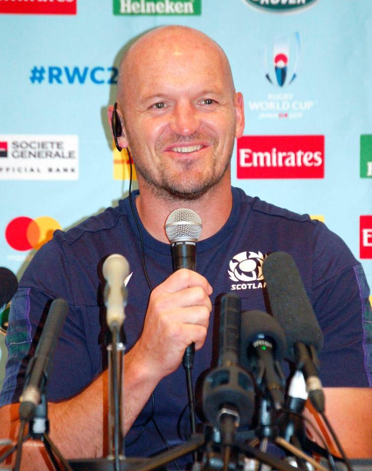 　記者会見するスコットランドのタウンゼンド監督