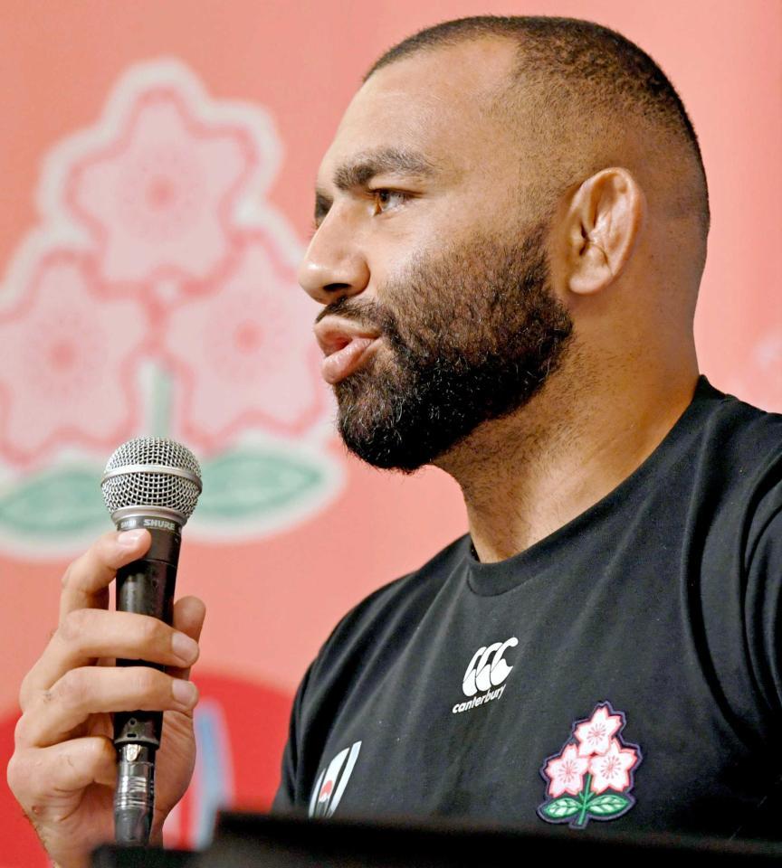 　南アフリカ戦への意気込みを話すリーチ