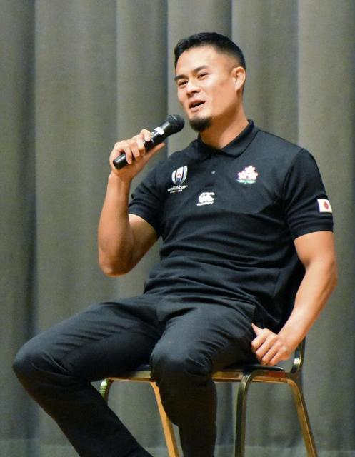 ラグビー代表・田村優が母校訪問　生徒からの質問に「夢や目標はかなう」