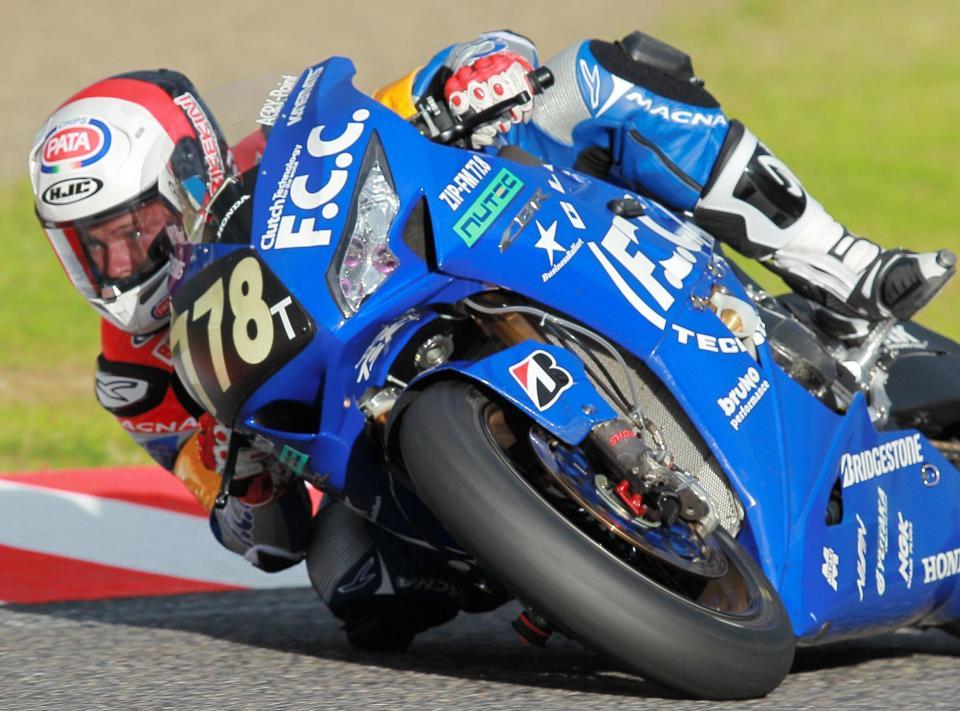 　攻め込むＦ．Ｃ．Ｃ．ＴＳＲ　Ｈｏｎｄａのカイル・スミス＝鈴鹿サーキット（撮影・神子素慎一）