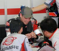 トップ１０トライアルを終えたＭｕＳＡＳＨＩ　ＨＡＲＣ-ＰＲＯ．のケーシー・ストーナ＝鈴鹿サーキット（撮影・神子素慎一）