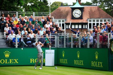 　全英シニアオープン選手権の第１ラウンド、３１位の井戸木鴻樹＝２３日、サニングデール（ゲッティ＝共同）