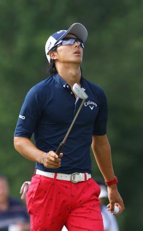 　最終ラウンド、１６番でボギーをたたき、天を仰ぐ石川遼＝ロバート・トレント・ジョーンズＧＣ（共同）