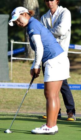 日本人最高の３位につけた鈴木愛＝近鉄賢島ＣＣ