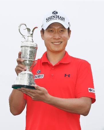 男子ゴルフ、金庚泰が今季３勝目
