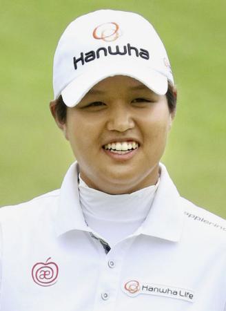 女子ゴルフ、野村は世界１９位