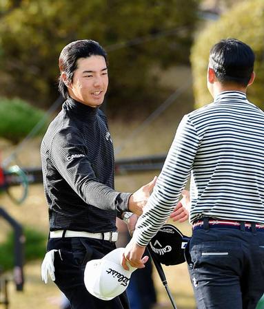 ３日目、６アンダーで５位タイの石川遼＝東京よみうりＣＣ