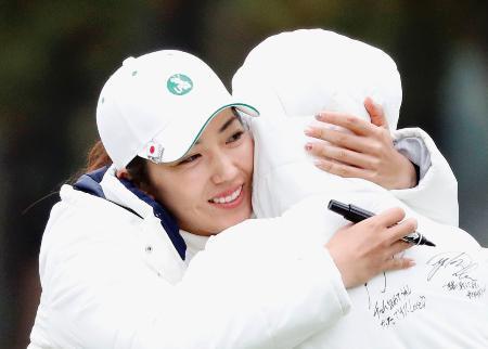 女子ゴルフ、日本は２位に終わる ４ツアー対抗戦