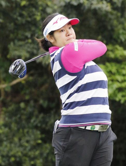 川岸良兼次女の史果が首位　８バーディー１ボギーで急浮上