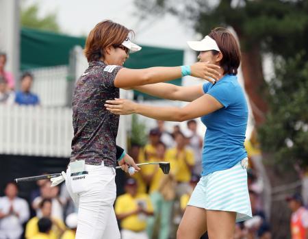 女子ゴルフ、穴井がツアー２勝目 センチュリー２１レディース