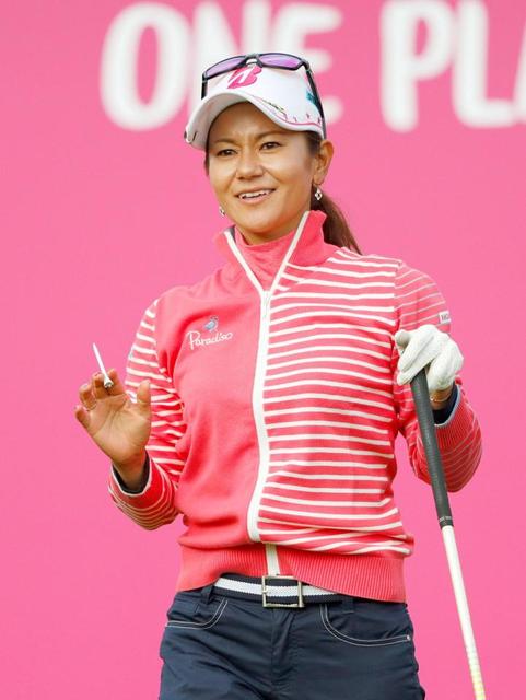 岡本綾子、ゴルフ人気は「藍のおかげ」とたたえる