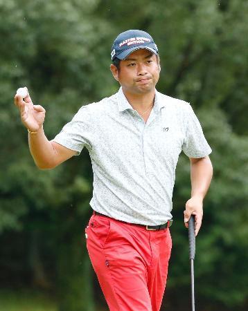 ゴルフ、池田勇太が首位浮上 日本オープン選手権第２日
