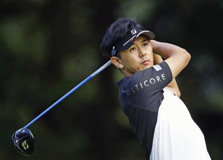 ゴルフ、４０歳近藤が首位浮上 ツアー選手権第２日