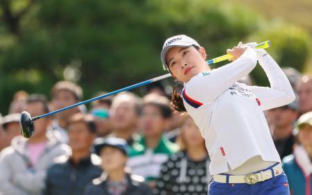 女子ゴルフ、小祝が３打差２位に ＴＯＴＯジャパン第２日