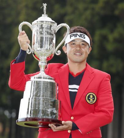 ゴルフ額賀が初Ｖ、松山４６位 三井住友最終日