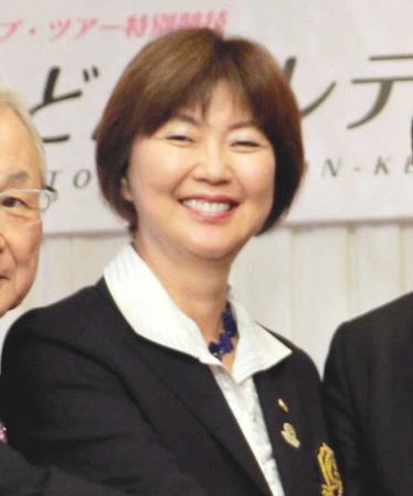 　日本女子プロゴルフ協会の小林浩美会長