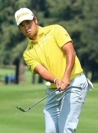 ゴルフ、松山６７で１６位に浮上 男子世界選手権