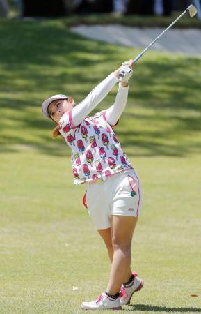 女子ゴルフ、李知姫が２３勝目 バンテリン・レディース