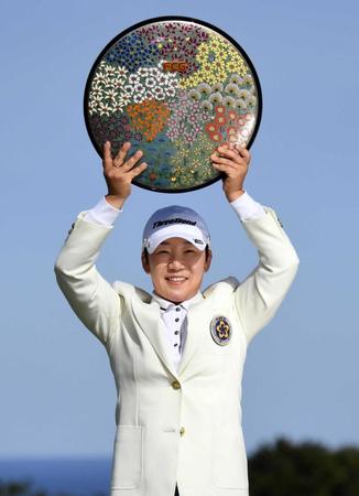 　誕生日を日本通算２１度目の優勝で飾った申ジエ