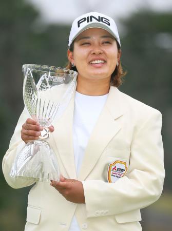 女子ゴルフ、鈴木愛が今季５勝目樋口久子・三菱電機レディース