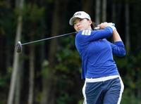 　通算５アンダーで１１位に終わった渋野日向子
