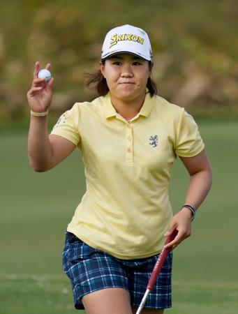 畑岡が首位浮上、笹生４０位米女子ゴルフ最終戦、第３日