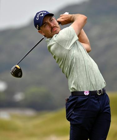 クウェイルが単独首位ミズノ・オープン第３日