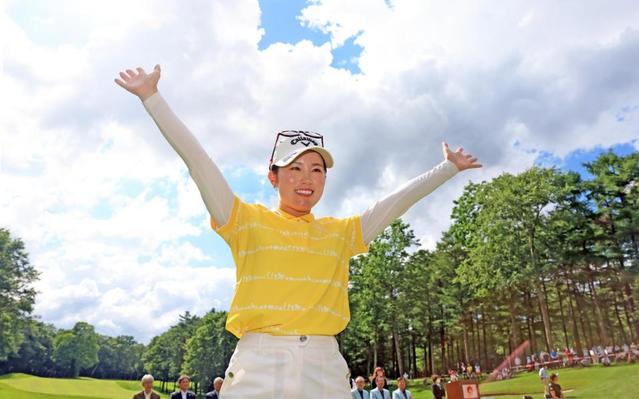 西村優菜が逃げ切りで今季２勝目「いつもと違う勝ち方。また自信になる」　女子ゴルフ・ニッポンハムＬ