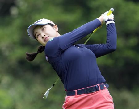 国内女子、菊地絵理香が首位守る大東建託いい部屋ネット第３日