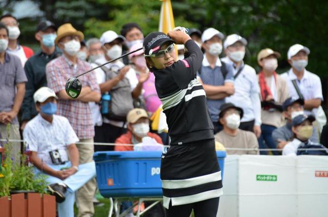 藤田さいきが首位と２打差の２位に浮上「明日は死ぬ気で頑張ります」