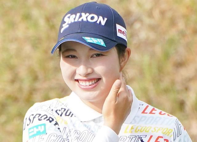 小祝さくら　もぐもぐタイムのお供明かす投稿に「日毎に可愛さ増してる」「めっちゃ可愛い」