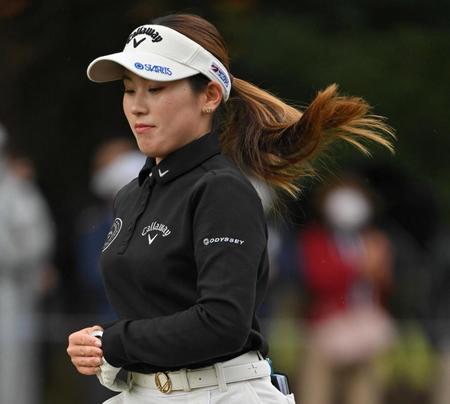 　２０２２年はロングヘアだった西村