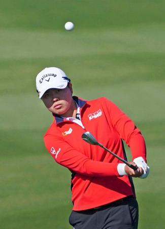 　第２ラウンド、通算８アンダーで15位に浮上した笹生優花