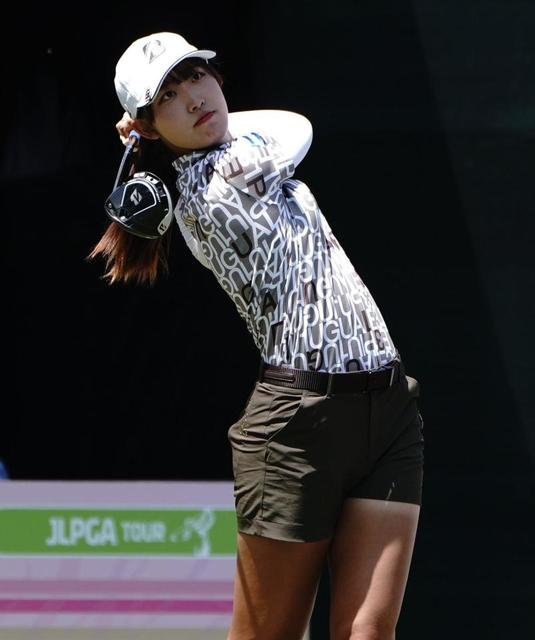 馬場咲希は5オーバーのまま後半へ 8、9番で連続ボギー ワールド・サロンパス・カップ