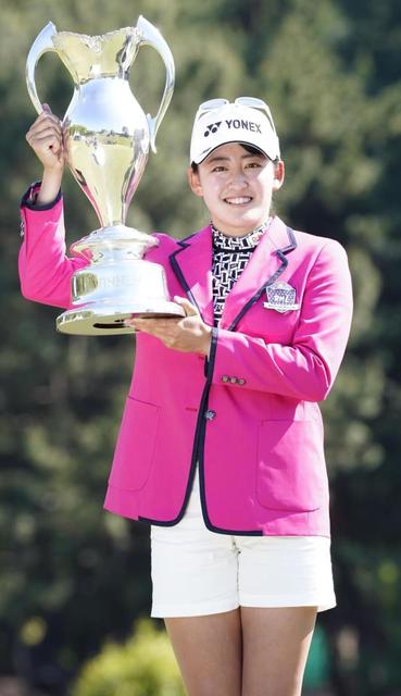 岩井千怜が今季初優勝！史上初の双子姉妹＆年間女王によるプレーオフを制し通算３勝目　２ホール目で決着