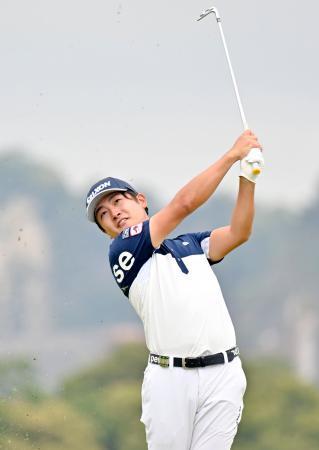 安森首位、２位に中島と鈴木　ミズノ・オープンゴルフ第２日