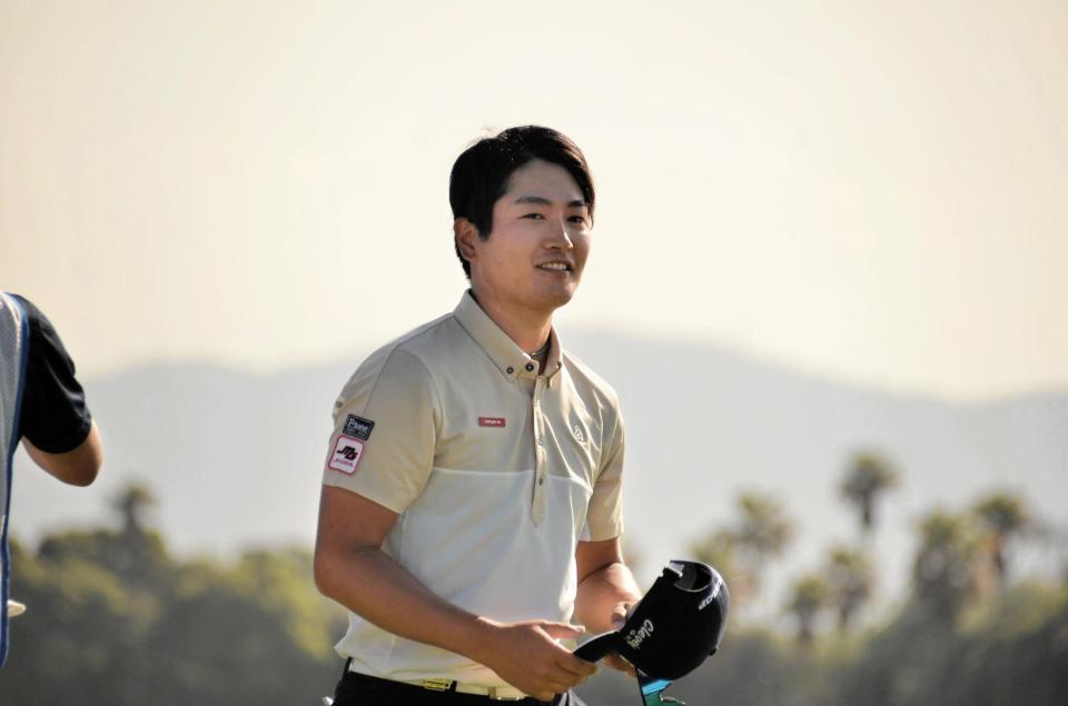 自己ベストの63をマークし、爽やかな表情を見せる安森