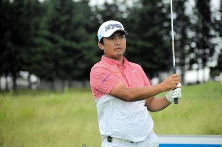 小林伸太郎２位浮上　２勝目へバーディーラッシュ　伸び盛り３６歳「やってきたこと間違ってなかった」