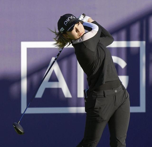 渋野日向子　３オーバー発進　２０１９年大会覇者も出遅れ「グリーン上で苦戦してしまった」