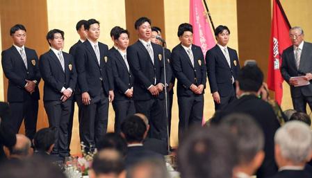 昨年アマＶの杉浦悠太が今季に意気込み「まずプロ１勝を」　日大ゴルフ部が優勝祝賀会を開催