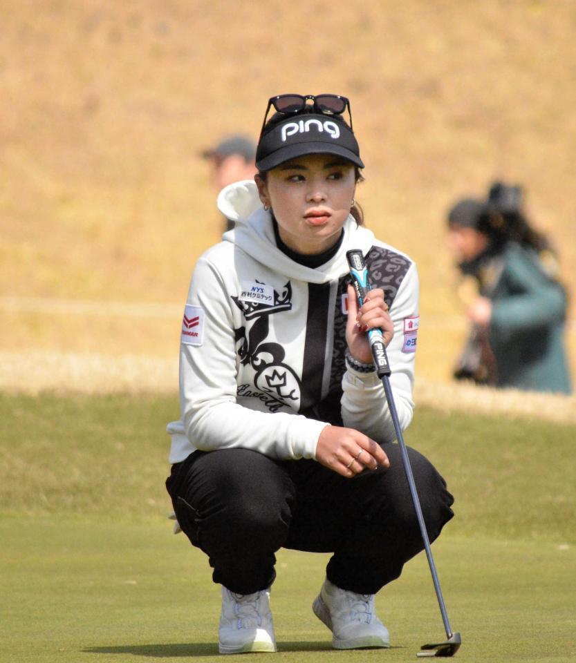 　ラインを読む藤田かれん