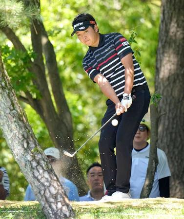 ツアー未勝利２７歳・小木曽が首位浮上　地元・愛知で躍動「自分のゴルフをして優勝を」