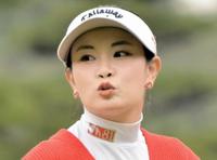 　単独首位に立った河本