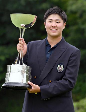 １５歳・松山茉生　最年少Ｖ　金谷拓実の１７歳５１日を大幅更新　有言実行「優勝してゴルフ人生変える」