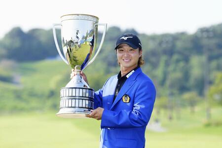 平田憲聖２週連続Ｖで今季３勝目　初日５７位から一気に大まくり