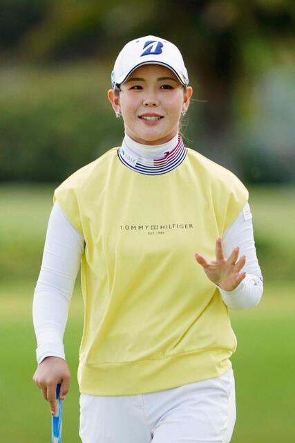 吉田優利が暫定首位 朝イチのスタートから67をマーク 「（前半は）風