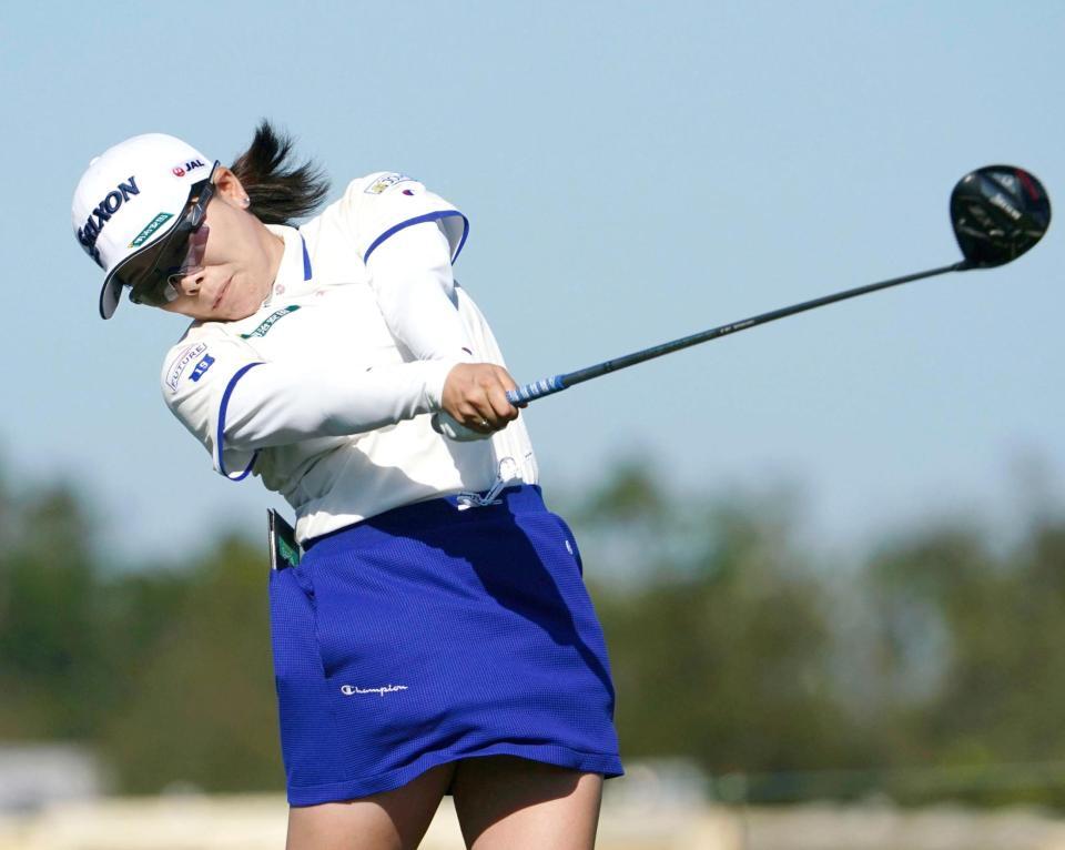 　ショットを放つ勝みなみ（共同）