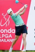 第１ラウンド、10アンダーで単独首位の岩井明愛＝サイアムＣＣ（共同）