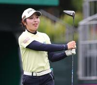 　プロアマ大会に出場し笑顔の佐久間朱莉（撮影・金田祐二）