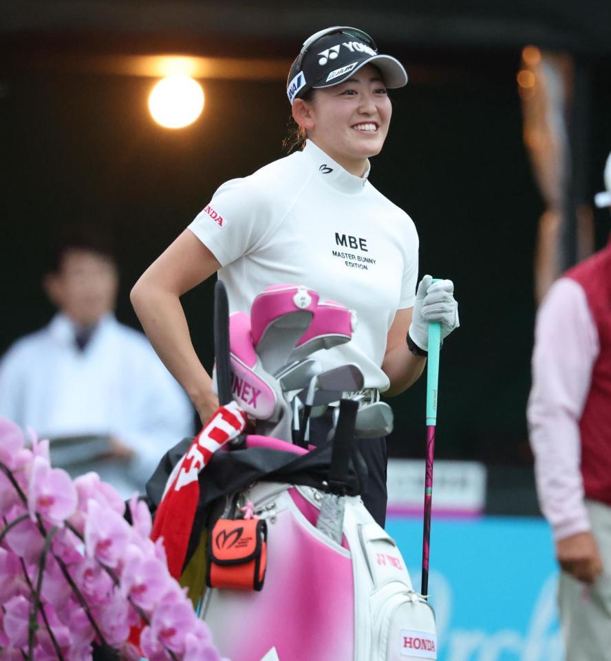 　プロアマ大会に出場する岩井千怜（撮影・金田祐二）